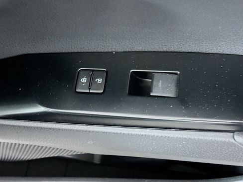 Certified 2025 Toyota Camry SE FWD image 29