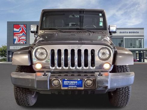 Used 2017 Jeep Wrangler Unlimited Sahara w/ Mopar Chrome Edition Group AWD/4WD image 2