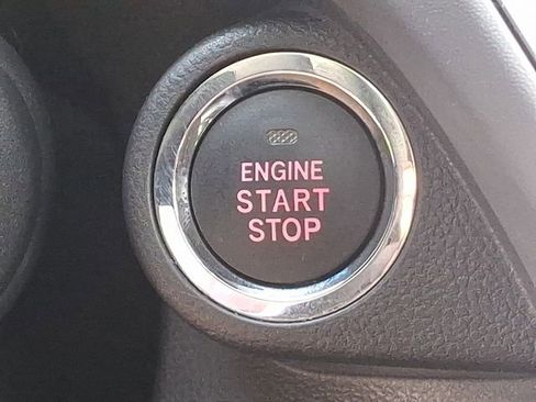 Used 2024 Subaru Crosstrek 2.0i Premium image 26