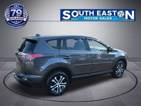 Used 2018 Toyota RAV4 LE w/ All Weather Liner Package AWD/4WD image 7