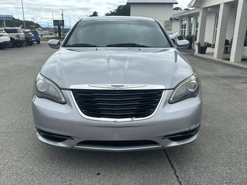 Used 2013 Chrysler 200 Touring w/ S Exterior Appearance Pkg FWD image 8