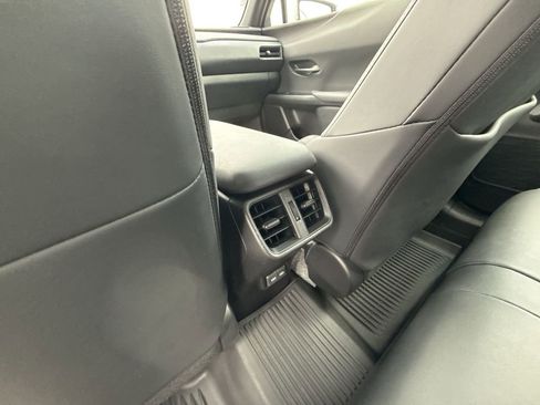 Used 2024 Lexus UX 250h AWD image 20