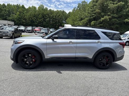 Used 2022 Ford Explorer ST w/ ST Street Pack RWD image 4