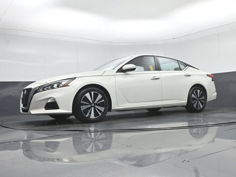 Used 2021 Nissan Altima 2.5 SV FWD image 50