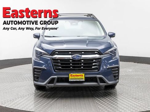 Used 2023 Subaru Ascent Premium AWD/4WD image 2