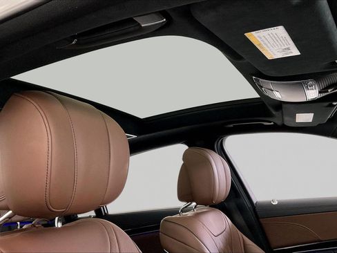 Used 2019 Mercedes-Benz S 560 4MATIC Sedan image 27