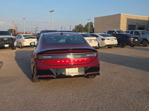 Used 2025 Hyundai Sonata SEL FWD image 7