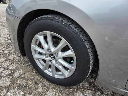 Used 2014 MAZDA MAZDA3 i Grand Touring FWD image 8