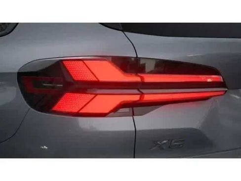 Used 2026 BMW X5 xDrive40i w/ Executive Package AWD/4WD image 8