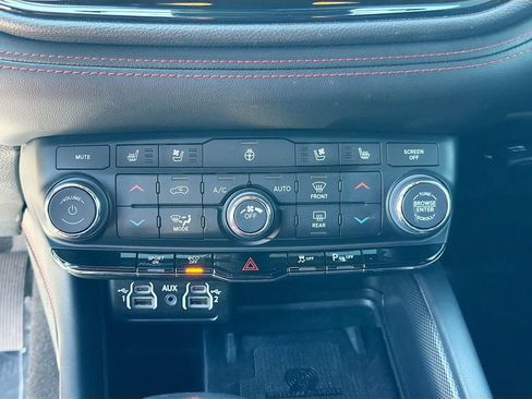 Used 2024 Dodge Durango R/T AWD/4WD image 16