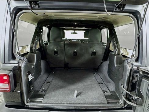 Used 2022 Jeep Wrangler Unlimited Sport image 22