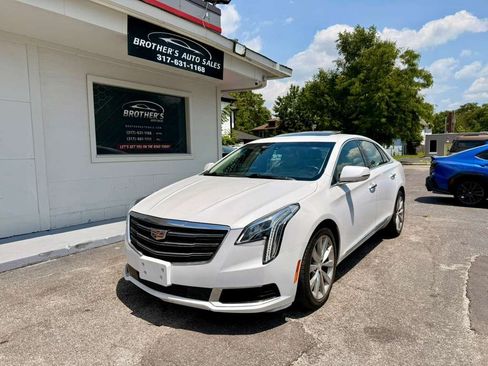 Used 2019 Cadillac XTS FWD image 3