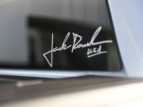 New 2026 Ford F250 Lariat w/ Black Appearance Package image 22