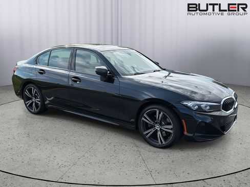 Used 2023 BMW 330i xDrive Sedan w/ Premium Package AWD/4WD image 5