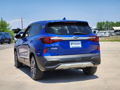 Used 2021 Kia Seltos LX AWD/4WD image 3
