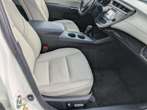 Used 2015 Toyota Avalon XLE Touring FWD image 13