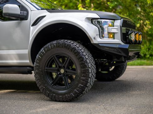 Used 2018 Ford F150 Raptor w/ Equipment Group 802A Luxury AWD/4WD image 17