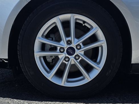 Used 2016 Ford Focus SE image 35
