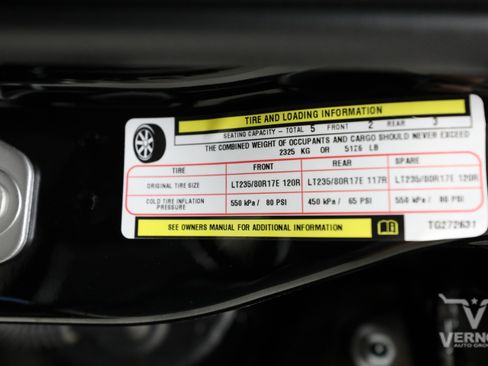New 2026 RAM 3500 Laramie AWD/4WD image 39