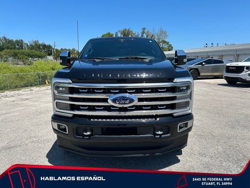 Used 2023 Ford F250 Platinum AWD/4WD image 2
