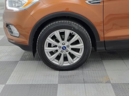 Used 2017 Ford Escape Titanium FWD image 15