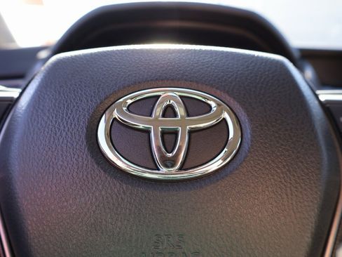 Used 2024 Toyota Camry SE image 26