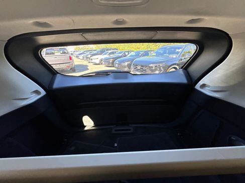 Used 2022 Nissan Rogue SL w/ SL Premium Package image 39