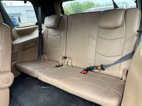 Used 2020 Cadillac Escalade Platinum AWD/4WD image 8