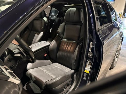 Used 2013 BMW M5 RWD image 11