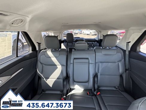 New 2025 Ford Explorer Active w/ Active Comfort Package image 16