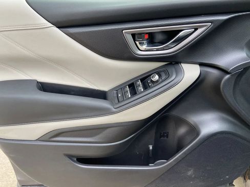 Used 2023 Subaru Forester Limited image 10