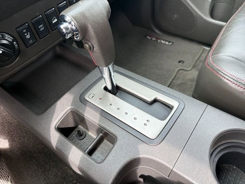 Used 2010 Nissan Frontier PRO-4X w/ Pro-4x Value Truck Pkg image 36