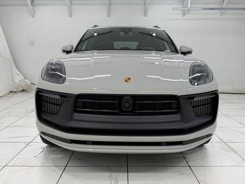 Certified 2023 Porsche Macan GTS AWD/4WD image 9
