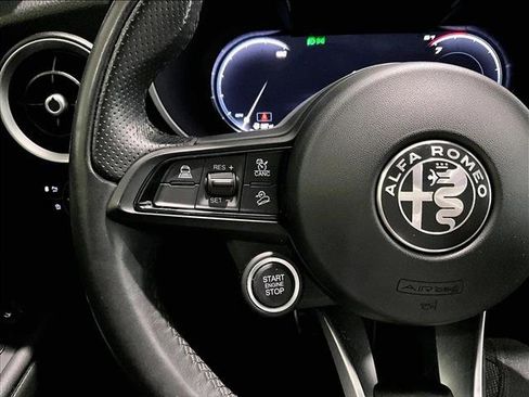 Used 2024 Alfa Romeo Stelvio Ti AWD/4WD image 20