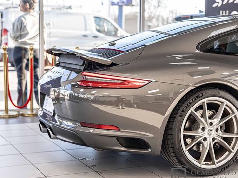 Used 2019 Porsche 911 Carrera image 13
