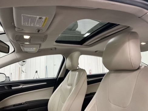 Used 2014 Ford Fusion Titanium FWD image 20