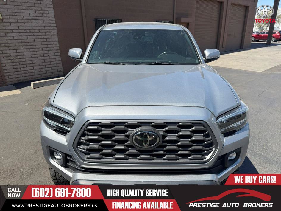 Used 2021 Toyota Tacoma TRD Off-Road w/ Technology Package AWD/4WD image 4