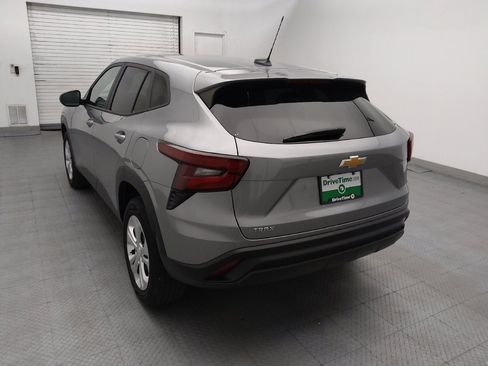 Used 2024 Chevrolet Trax LS FWD image 5