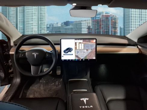 Used 2023 Tesla Model 3 Performance image 19