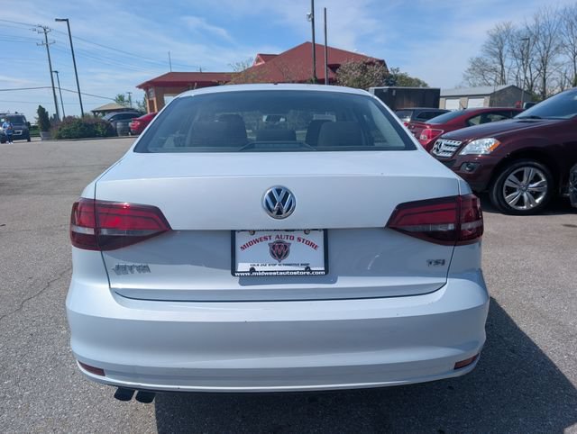 Used 2018 Volkswagen Jetta S w/ Cold Weather Package FWD image 5