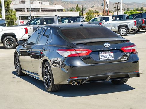 Used 2018 Toyota Camry SE w/ Audio Package FWD image 5