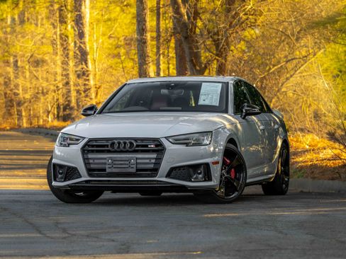 Used 2019 Audi S4 Premium Plus w/ Premium Plus Package image 2