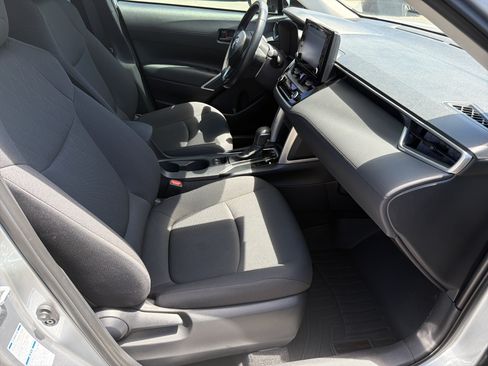 Certified 2022 Toyota Corolla Cross LE AWD/4WD image 24