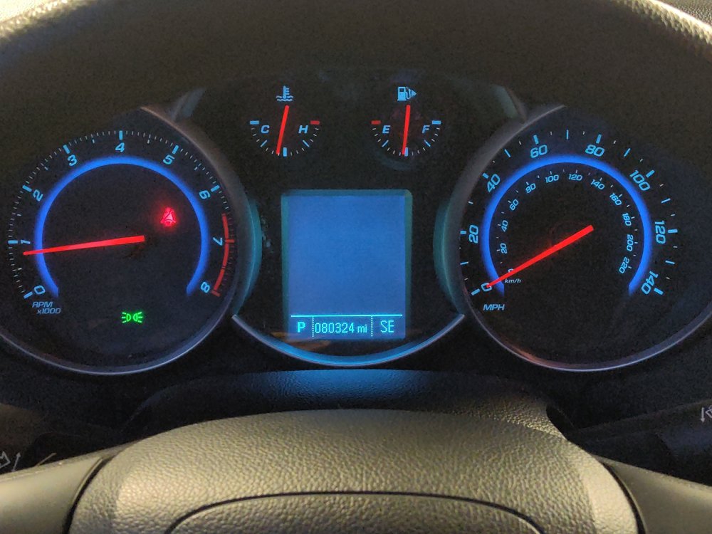 Used 2015 Chevrolet Cruze LT FWD image 23