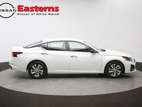 Used 2024 Nissan Altima 2.5 S FWD image 43
