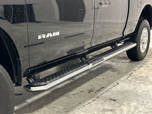 Used 2024 RAM 2500 Big Horn w/ Bed Utility Group image 12