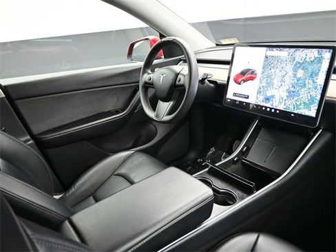 Used 2021 Tesla Model Y Long Range image 20