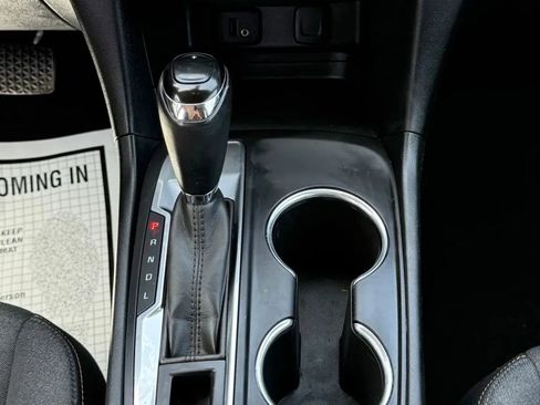 Used 2018 Chevrolet Equinox LT image 19