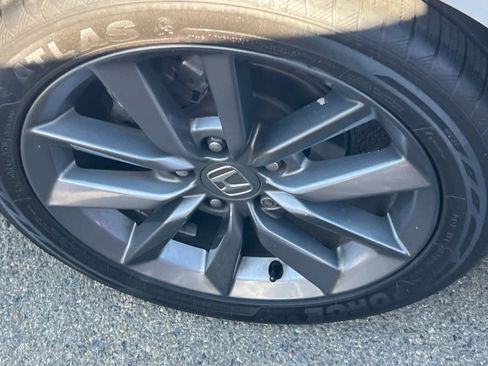 Used 2019 Honda Civic EX-L image 17