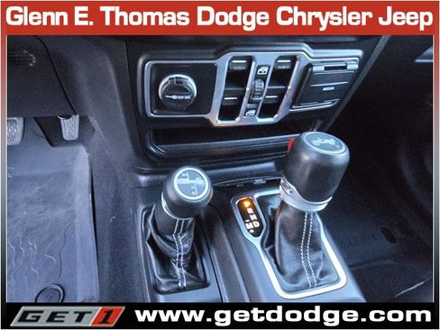 Used 2022 Jeep Wrangler Unlimited Sahara image 17